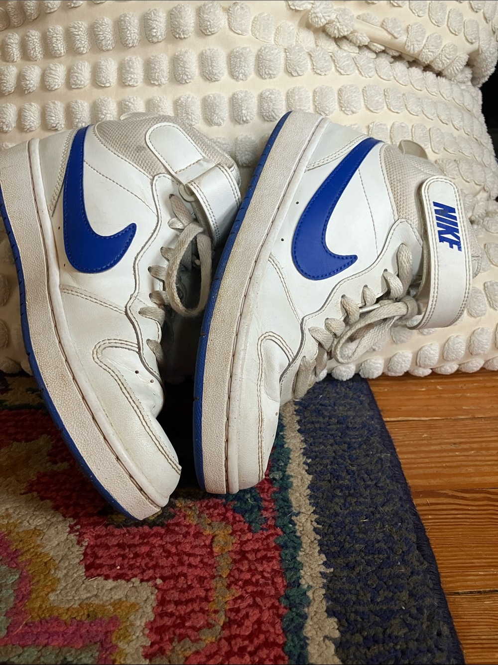 Nike Sneakers, size 5.5 Youth
